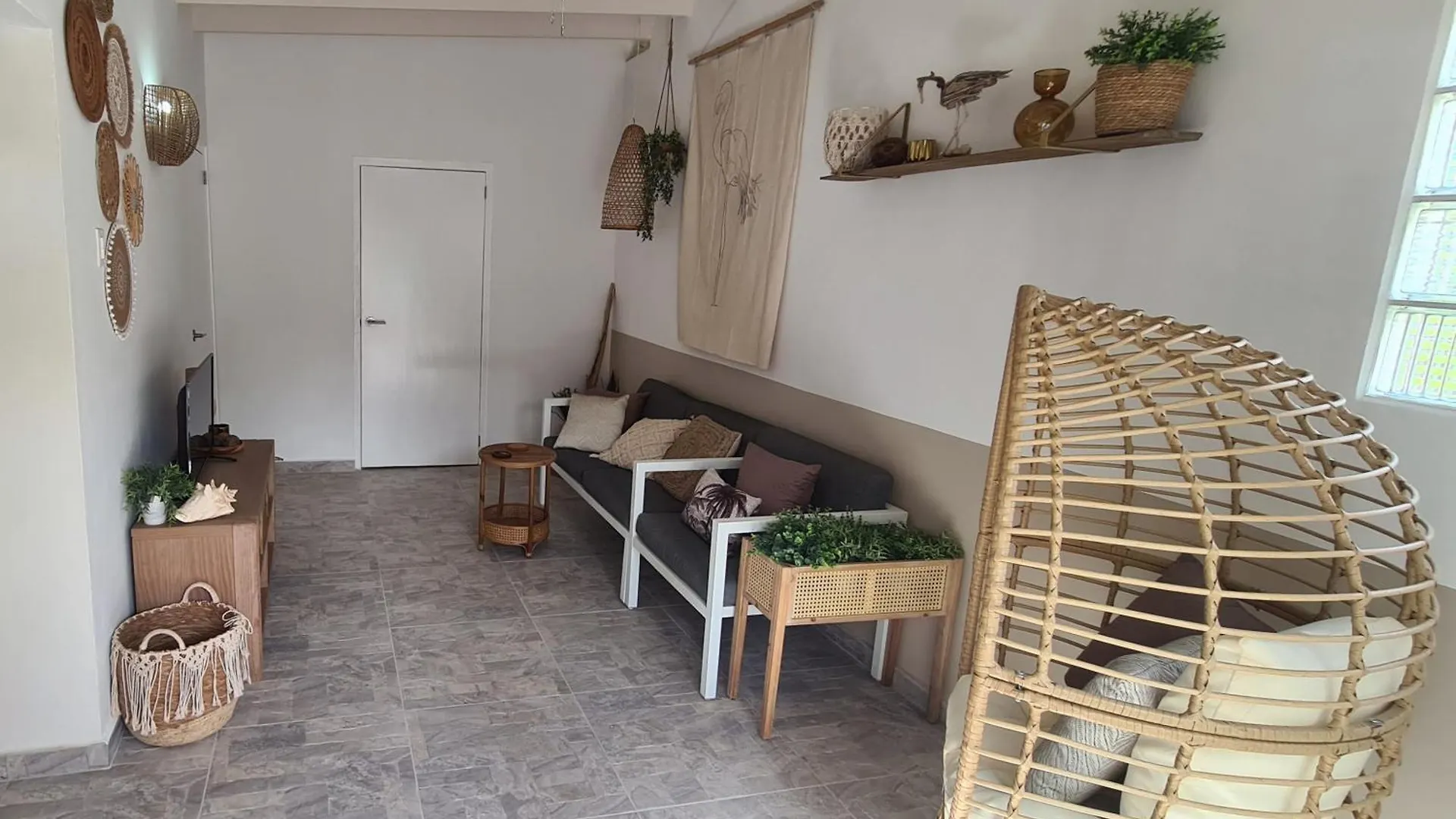 Flamingo Apartment Willemstad
